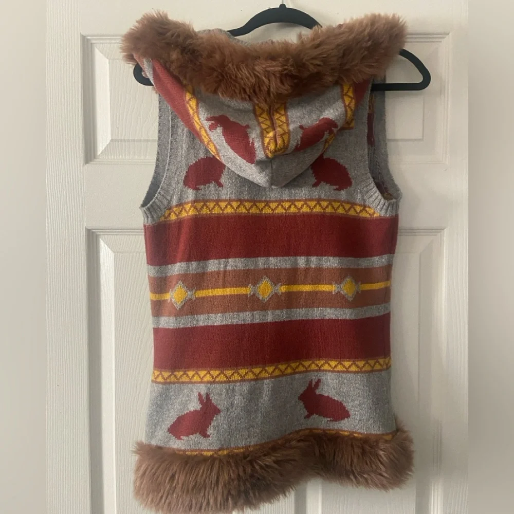 Forever 21 Multicolor Knit hooded Sweater vest with faux fur - Picture 3 of 3